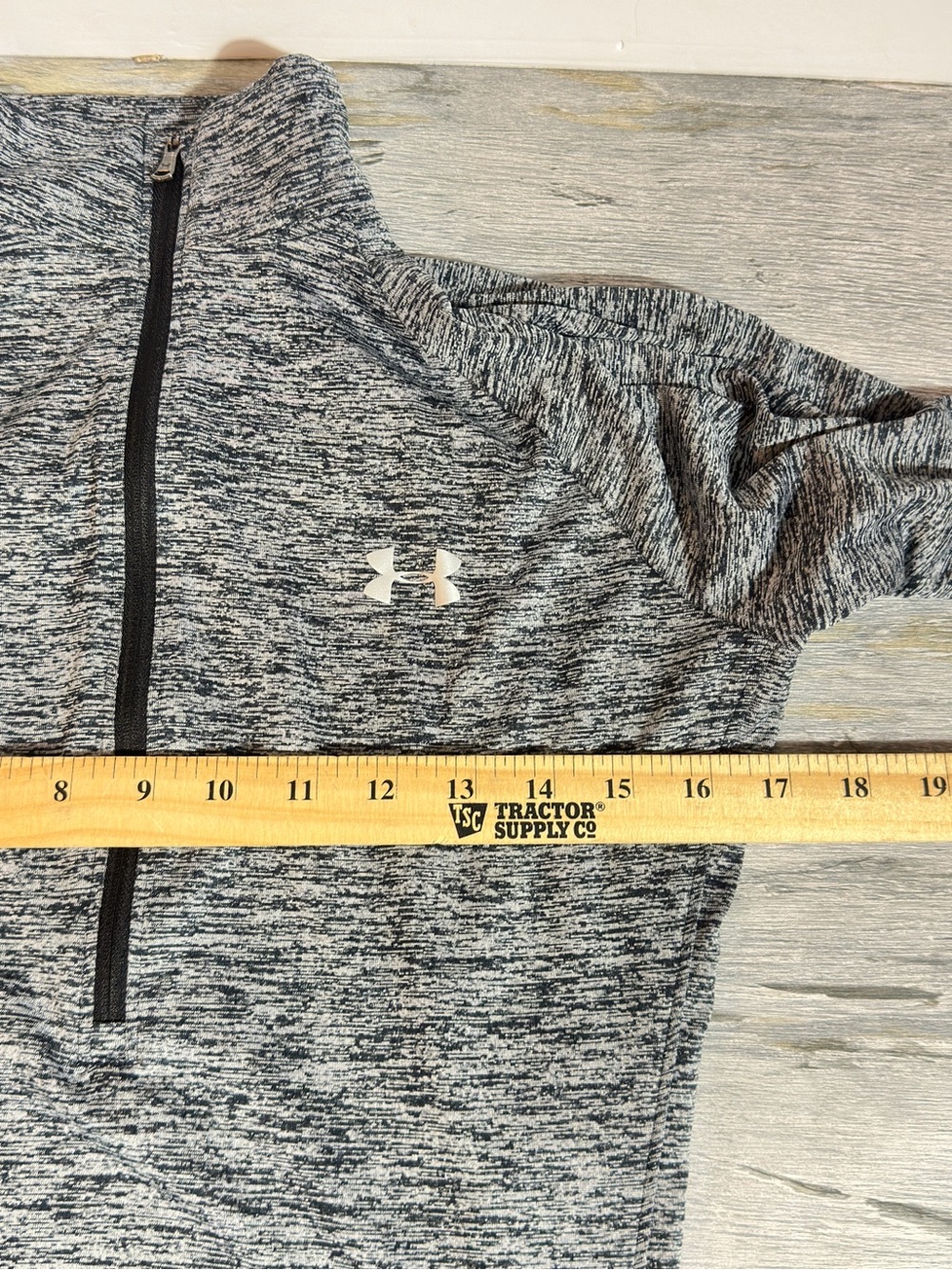 Under Armour Women's Tech Twist 1/2 Zip Pullover | Charcoal Heather Gray Size M - Picture 3 of 9